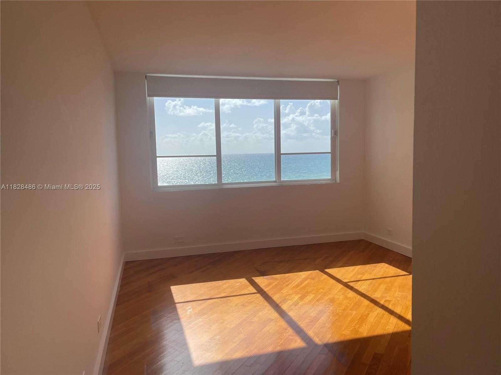 Small Image of 5005 COLLINS AV #715, Miami Beach Number 6