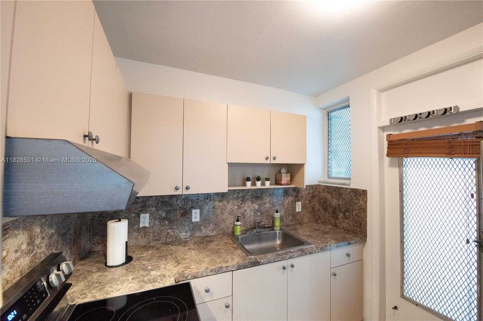 Small Image of 1150 EUCLID AVE #205, Miami Beach Number 15