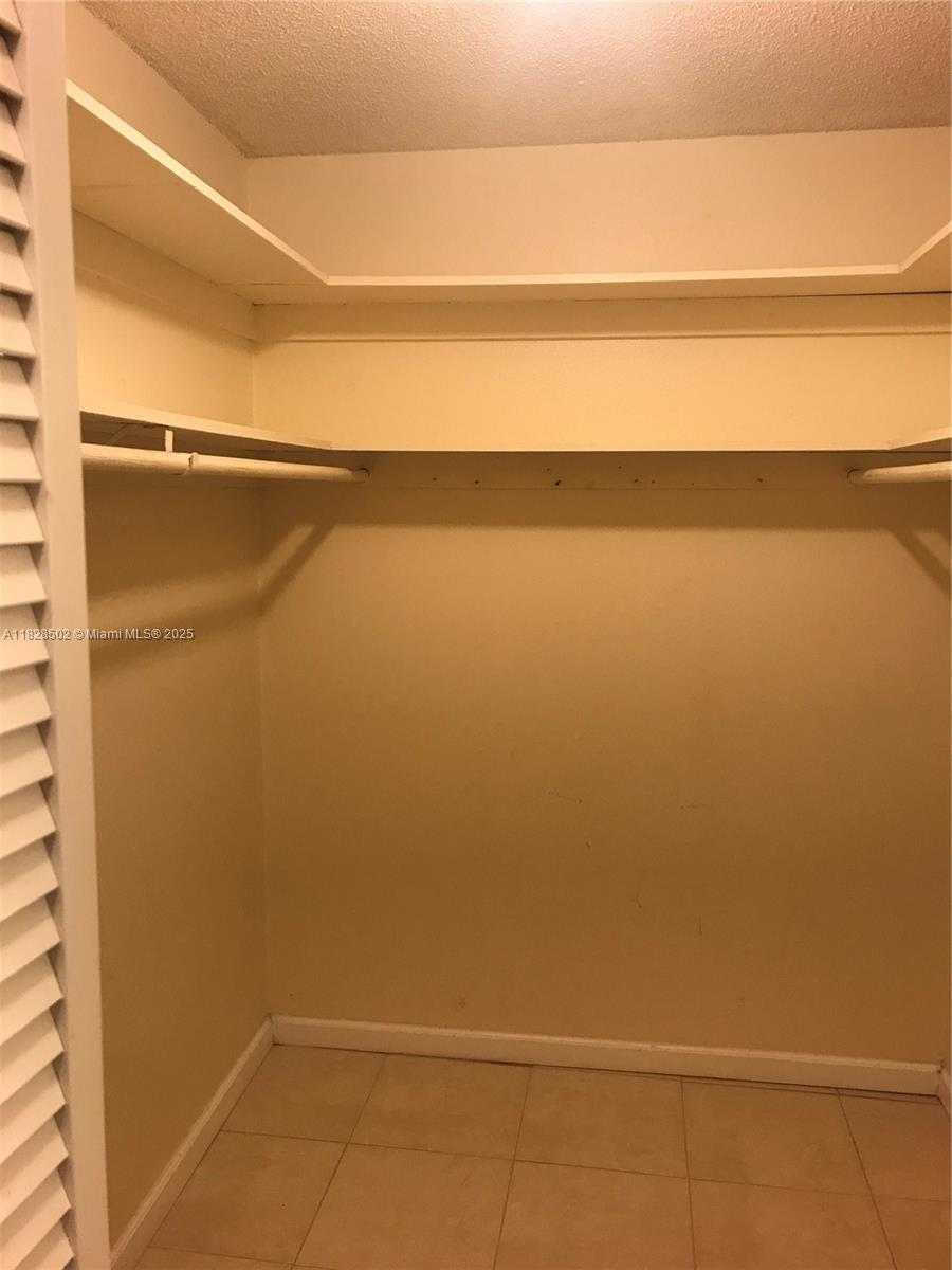 Small Image of 10511 SOUTH WEST 108TH AVE #287, Miami Number 17