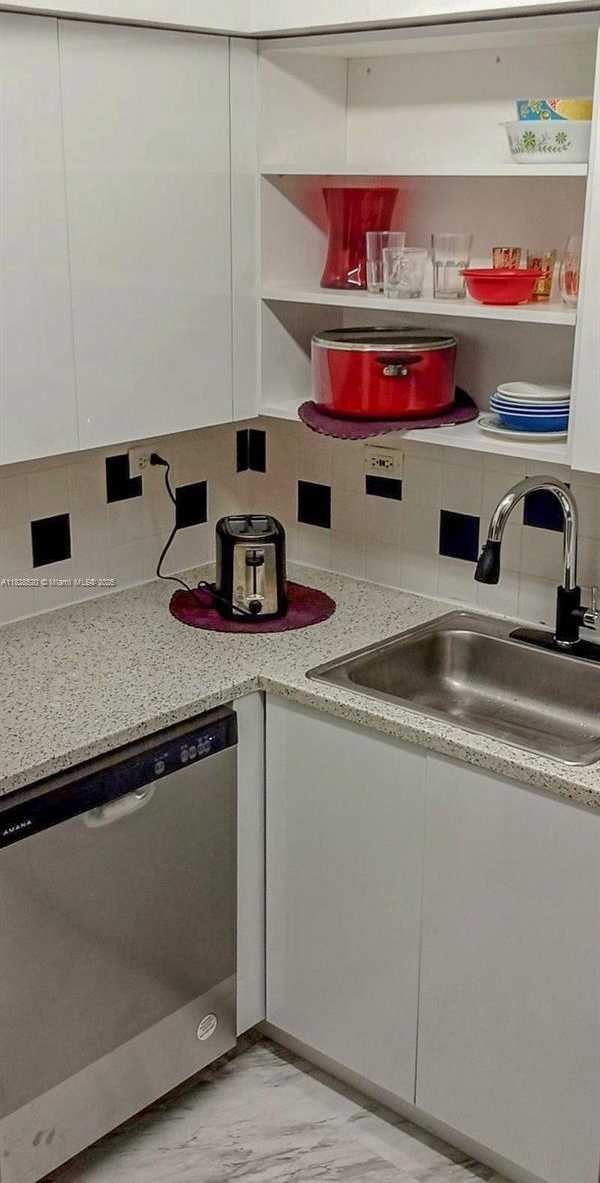 Small Image of 1500 BAY RD #854S, Miami Beach Number 13