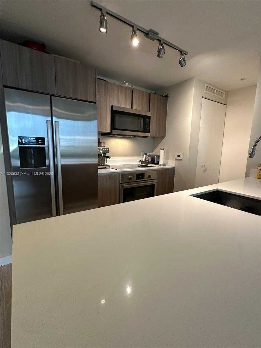 Small Image of 201 SOUTH WEST 17TH RD #711, Miami Number 10