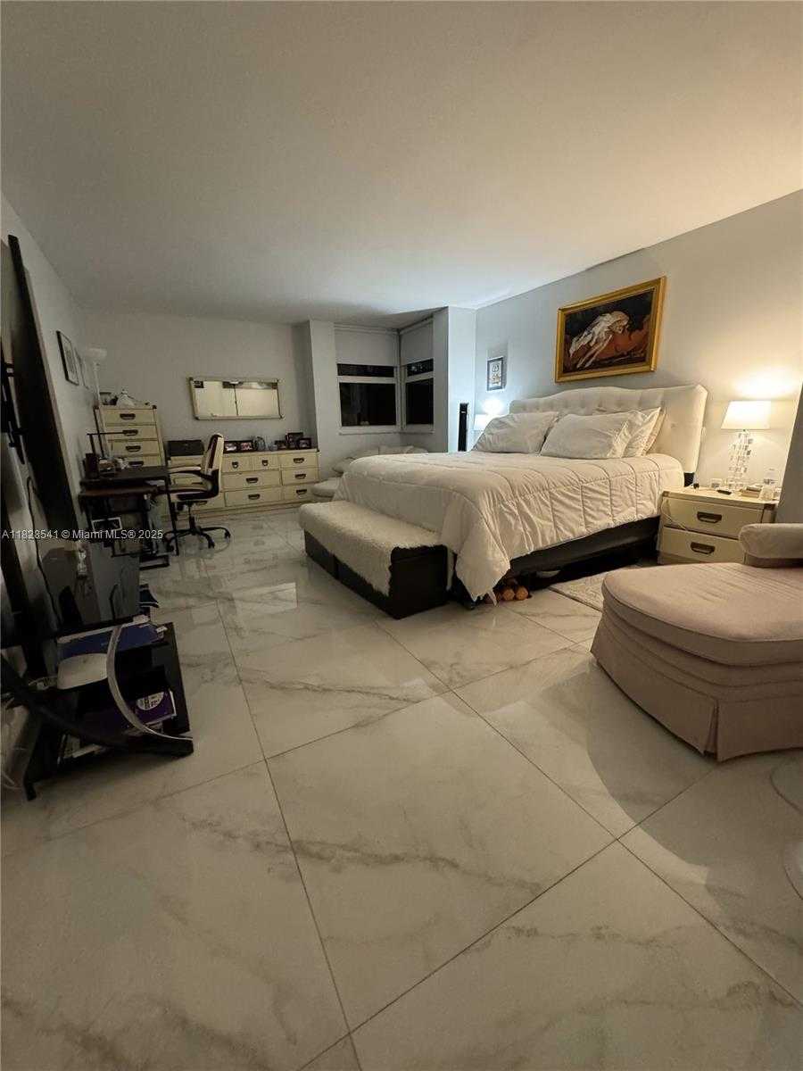 Small Image of 1904 SOUTH OCEAN DR #1906, Hallandale Beach Number 10