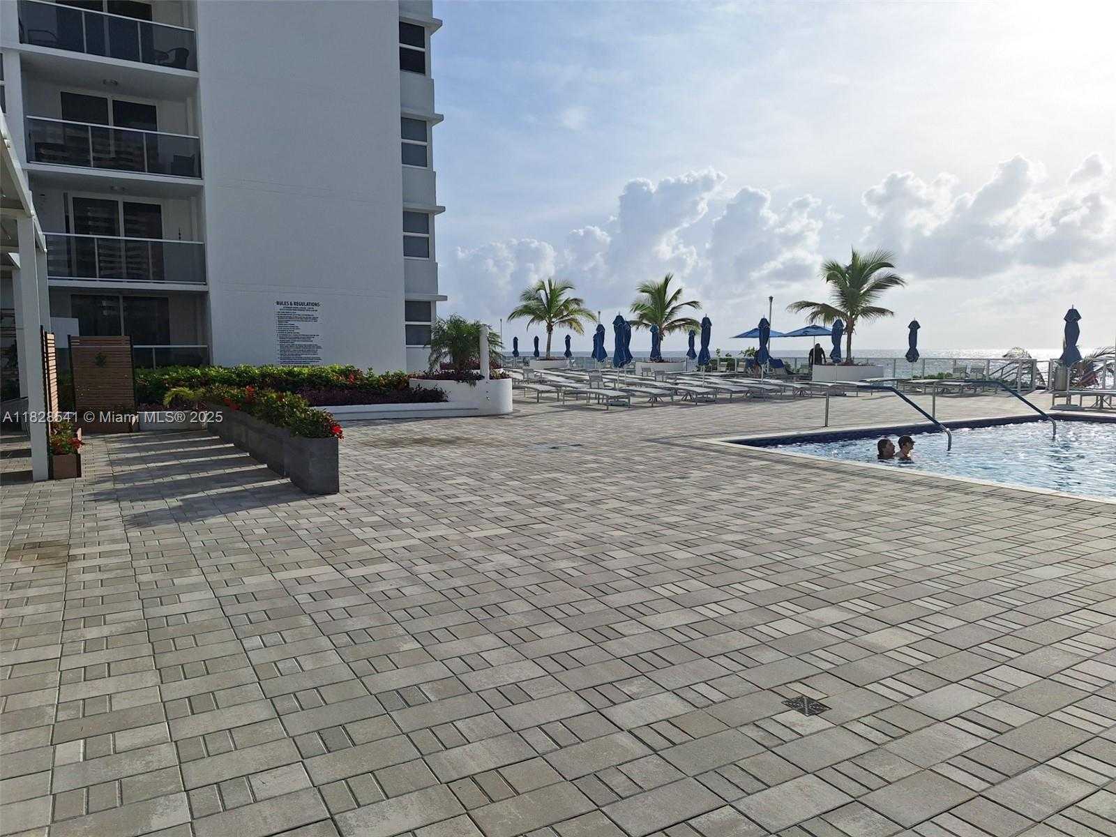 Small Image of 1904 SOUTH OCEAN DR #1906, Hallandale Beach Number 12