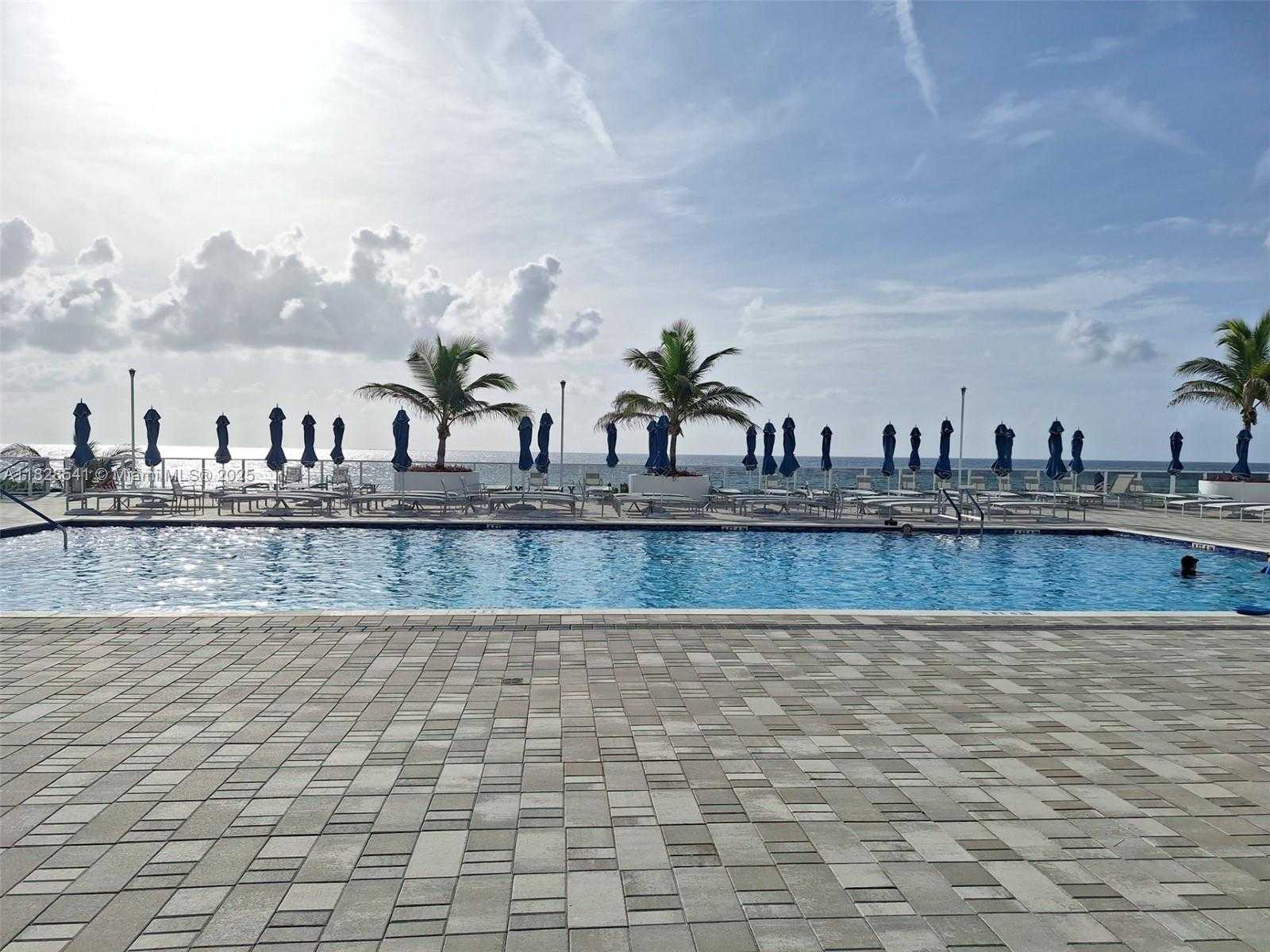 Small Image of 1904 SOUTH OCEAN DR #1906, Hallandale Beach Number 13