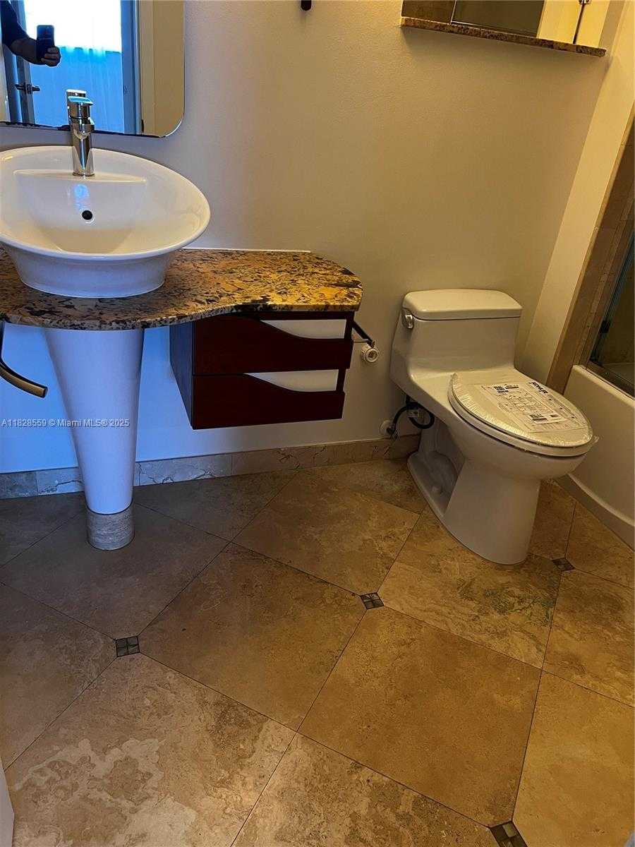 Imagen de Pequeño Objeto