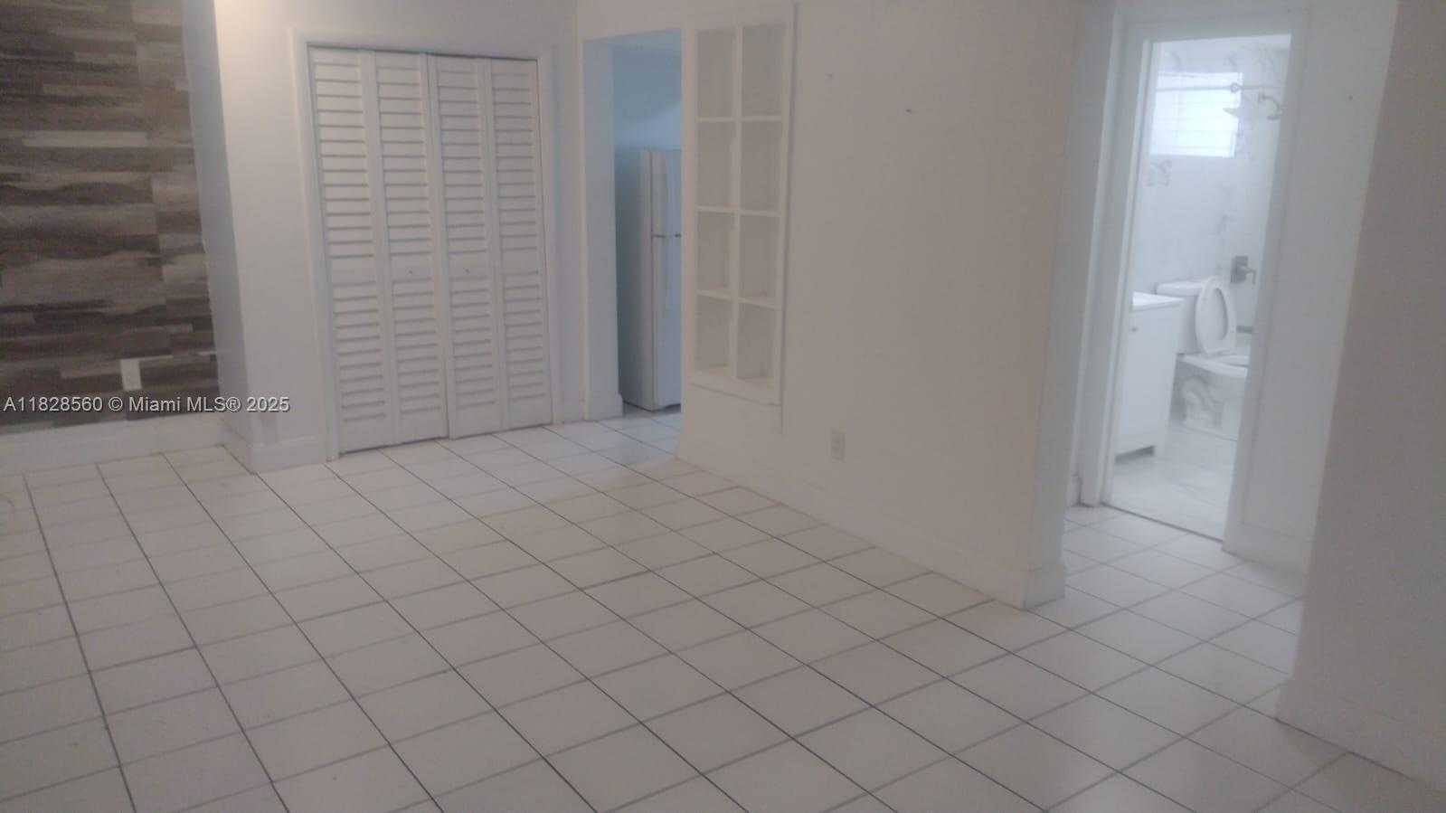Small Image of 7835 CRESPI BLVD #5, Miami Beach Number 8