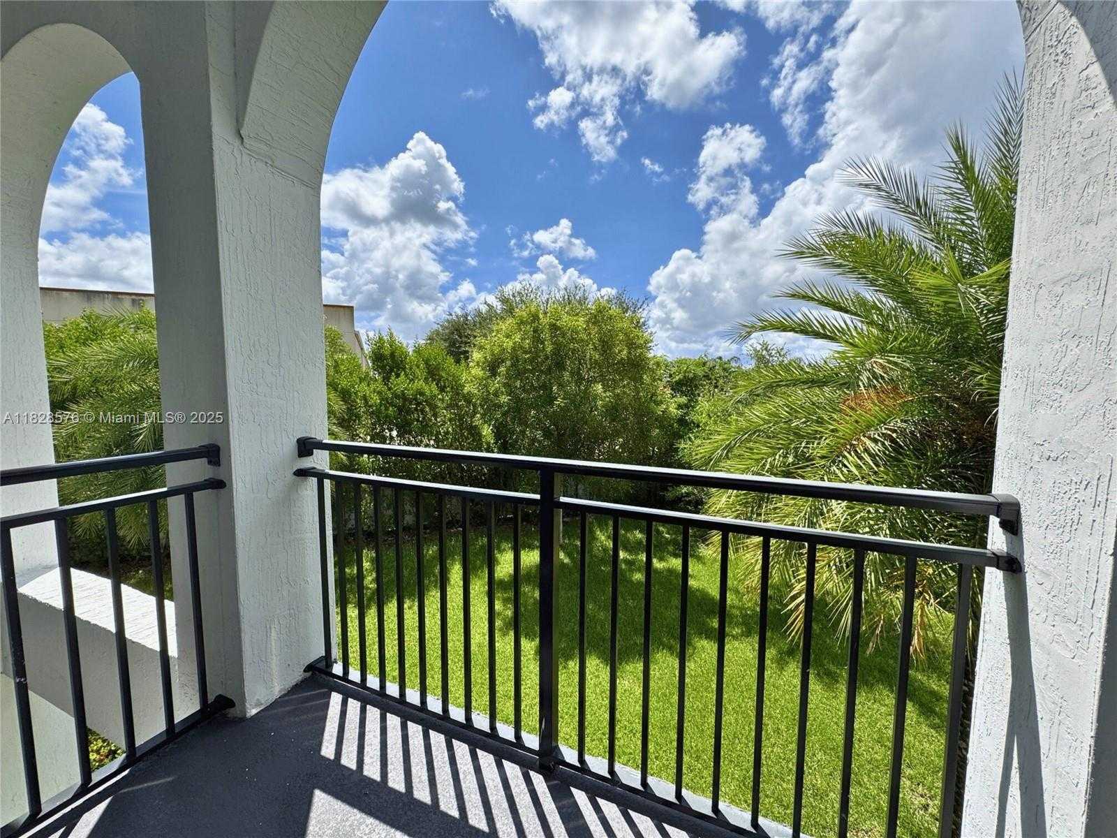 Small Image of 15540 SOUTH WEST 136TH ST #213, Miami Number 15
