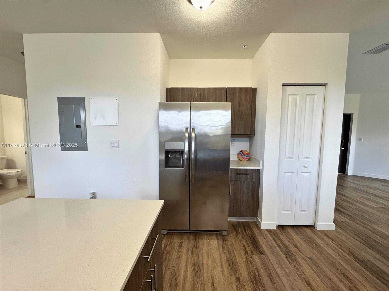 Small Image of 15540 SOUTH WEST 136TH ST #213, Miami Number 5