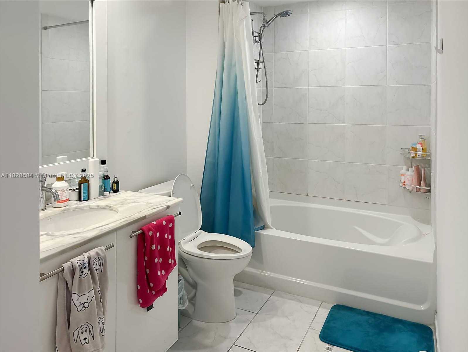 Small Image of 950 BRICKELL BAY DR #1608, Miami Number 13