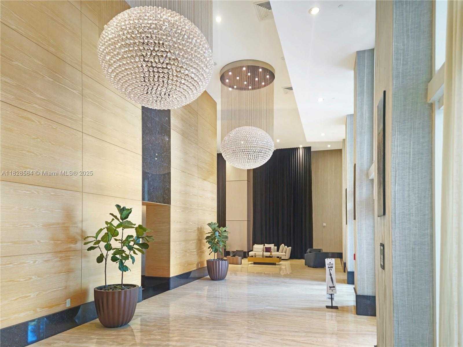 Small Image of 950 BRICKELL BAY DR #1608, Miami Number 5
