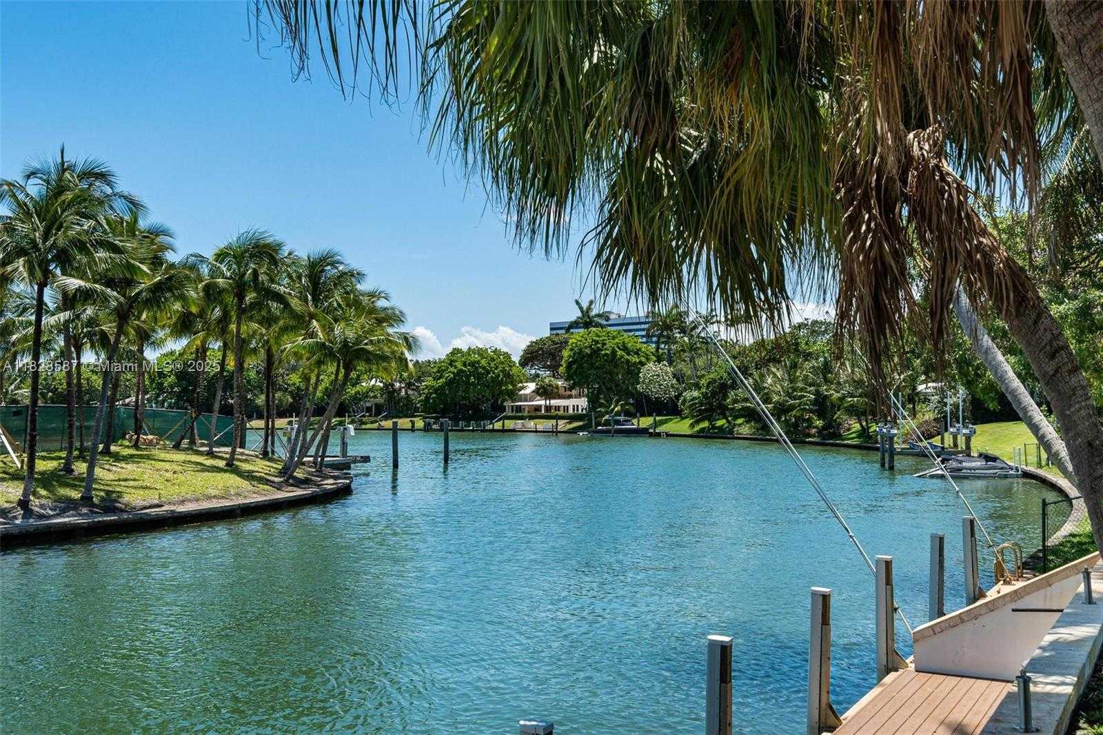 Small Image of Miami Number 23