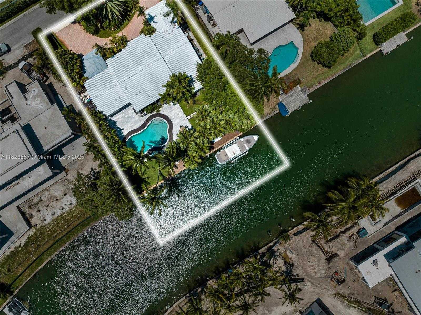 Small Image of Miami Number 54