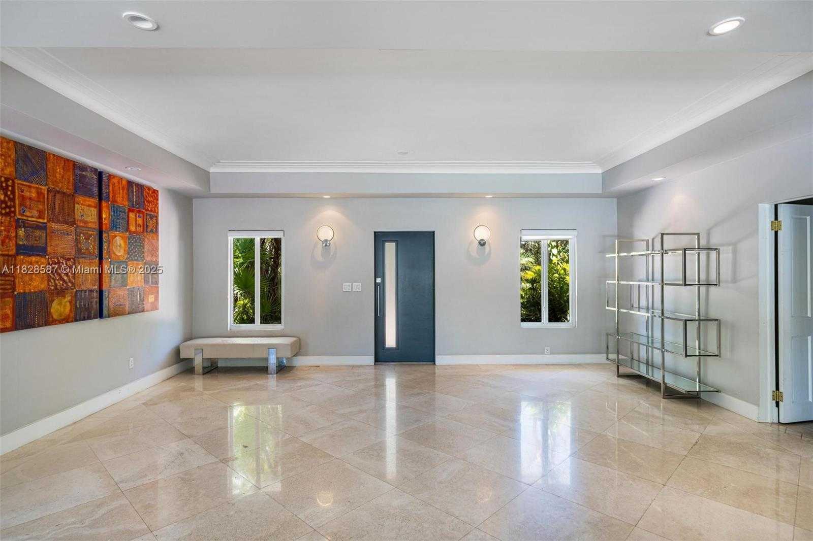 Small Image of Miami Number 7