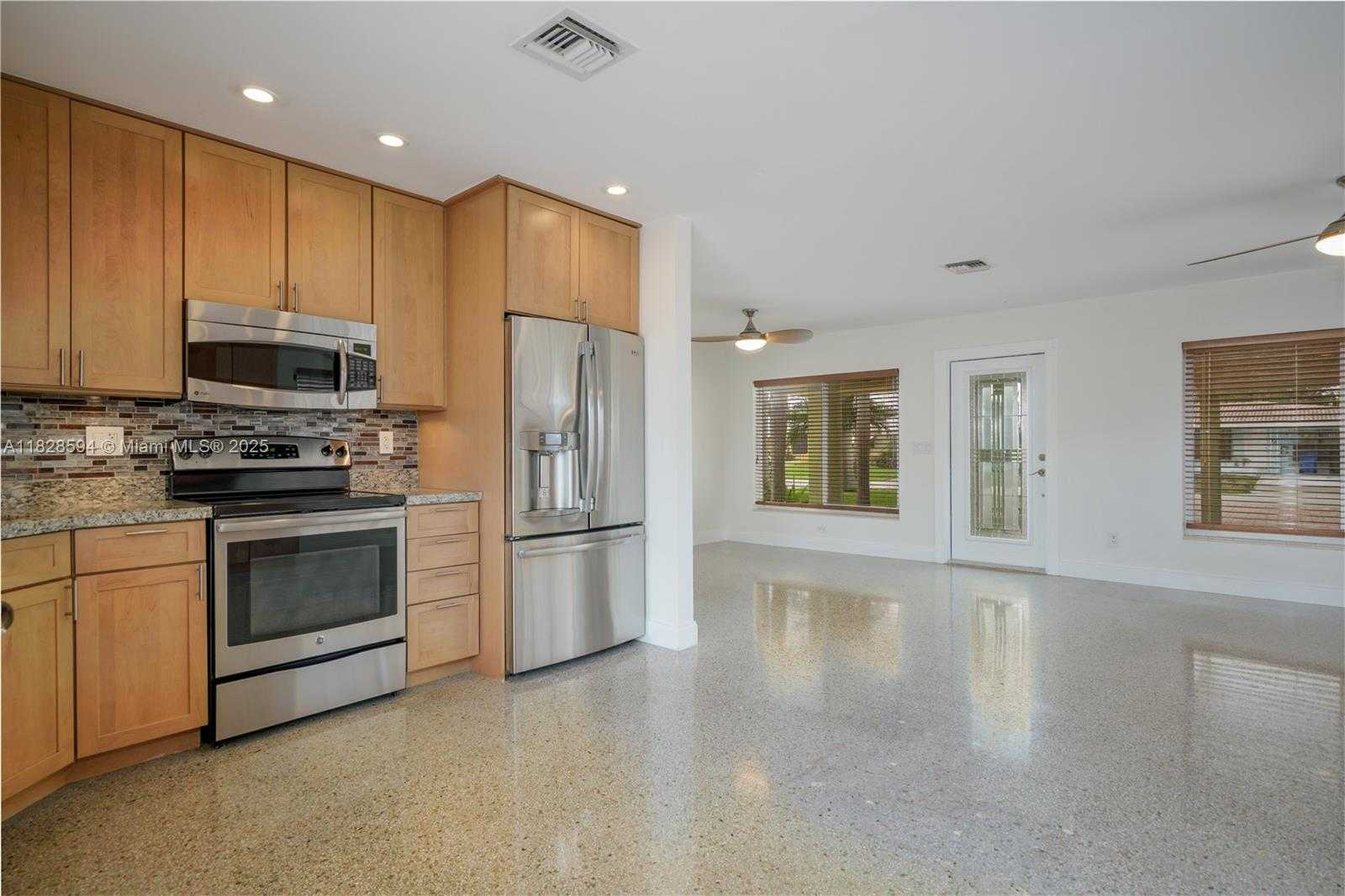 Small Image of 221 NORTH WEST 47TH CT, Oakland Park Number 4