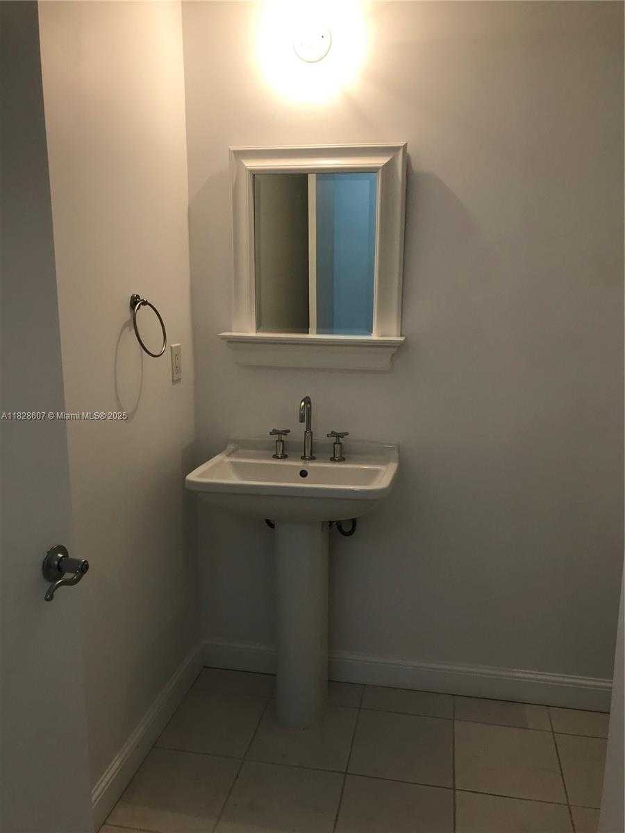 Small Image of 185 SOUTH WEST 7TH ST #2805, Miami Number 3