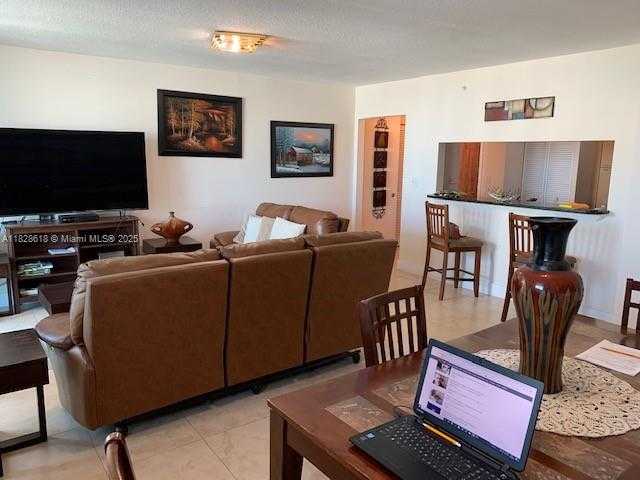 Small Image of 31 SOUTH EAST 5TH ST #2601, Miami Number 11
