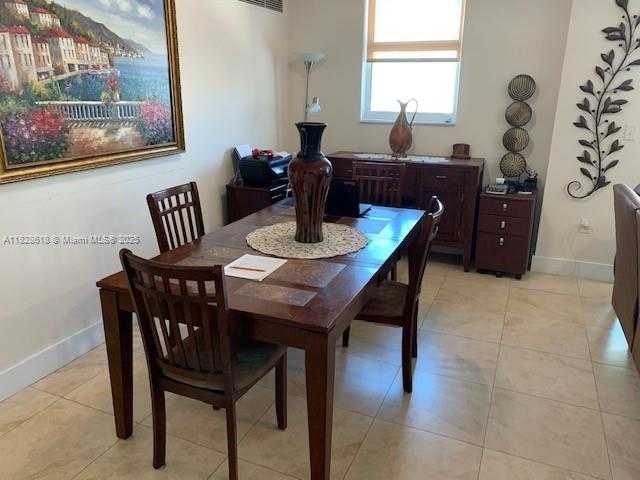 Small Image of 31 SOUTH EAST 5TH ST #2601, Miami Number 13