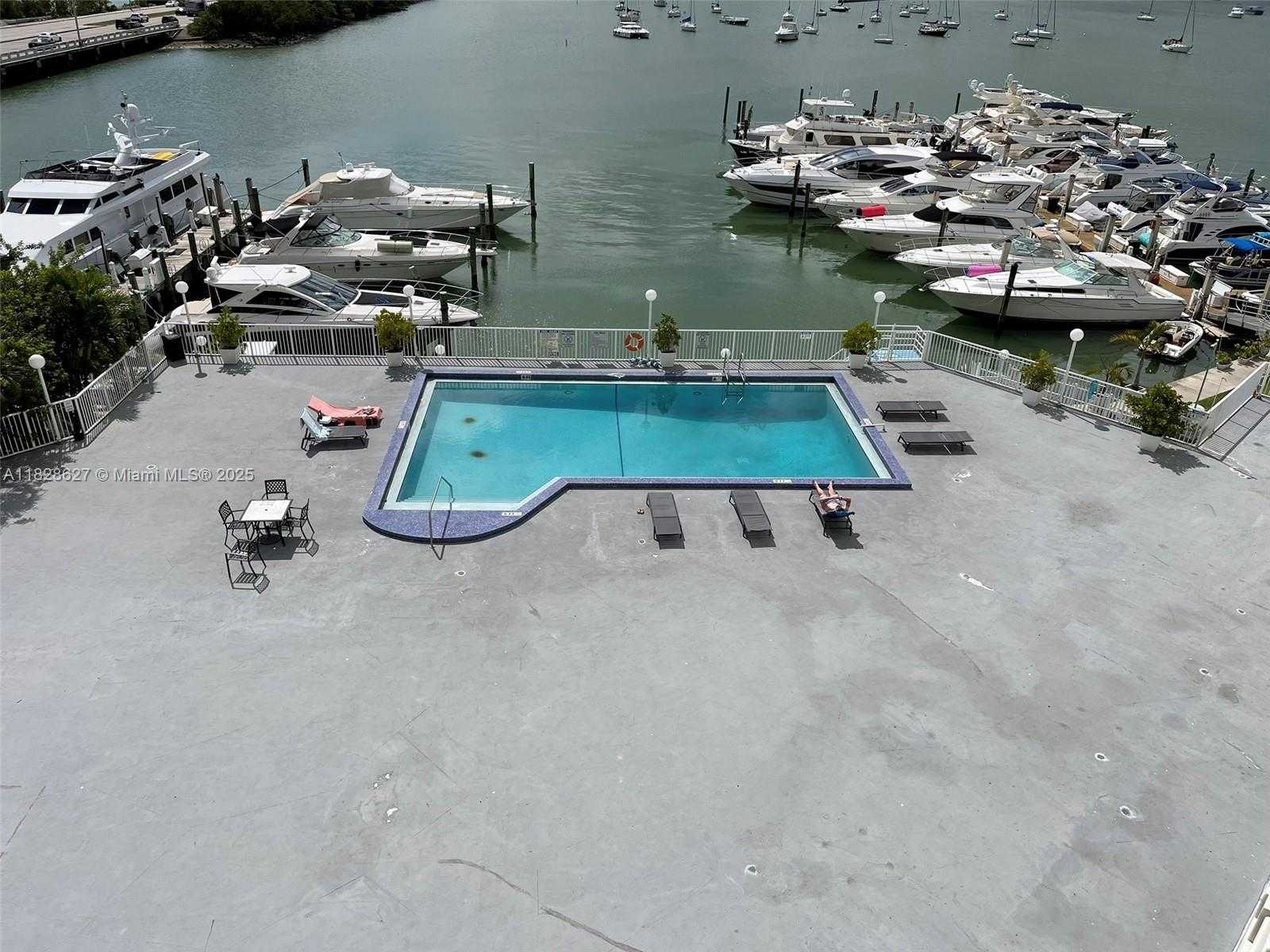 Small Image of 7904 WEST DR #509, North Bay Village Number 16