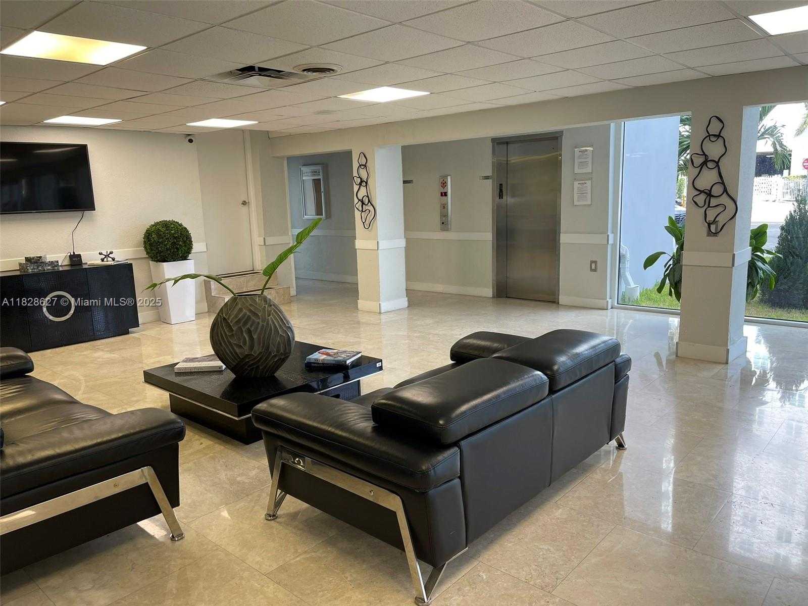 Small Image of 7904 WEST DR #509, North Bay Village Number 19