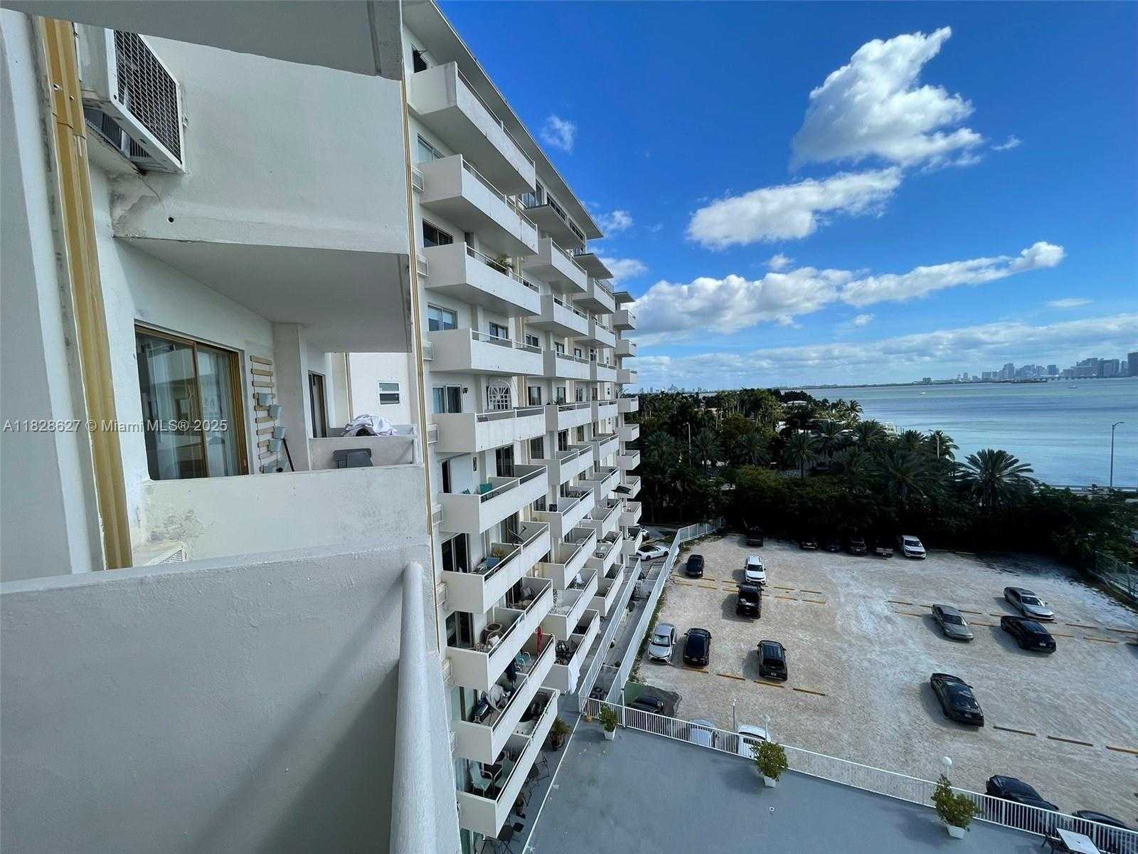 Small Image of 7904 WEST DR #509, North Bay Village Number 23