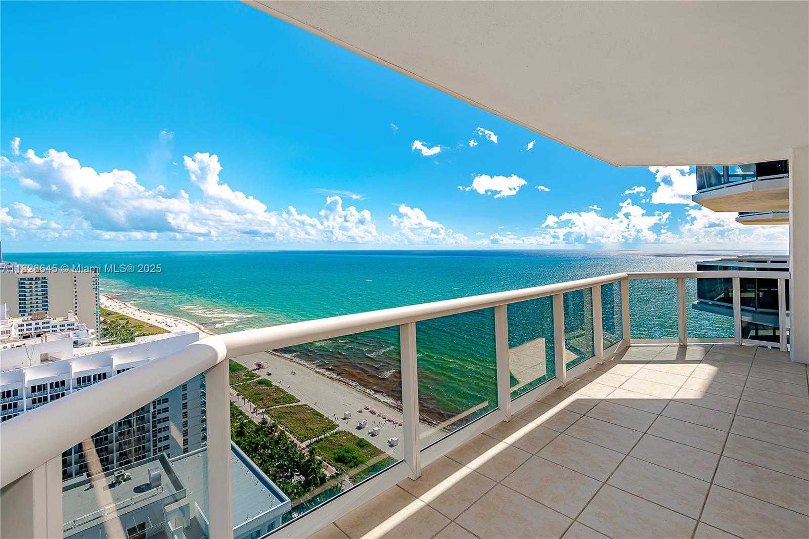 Small Image of 4779 COLLINS AVE #3308, Miami Beach Number 2