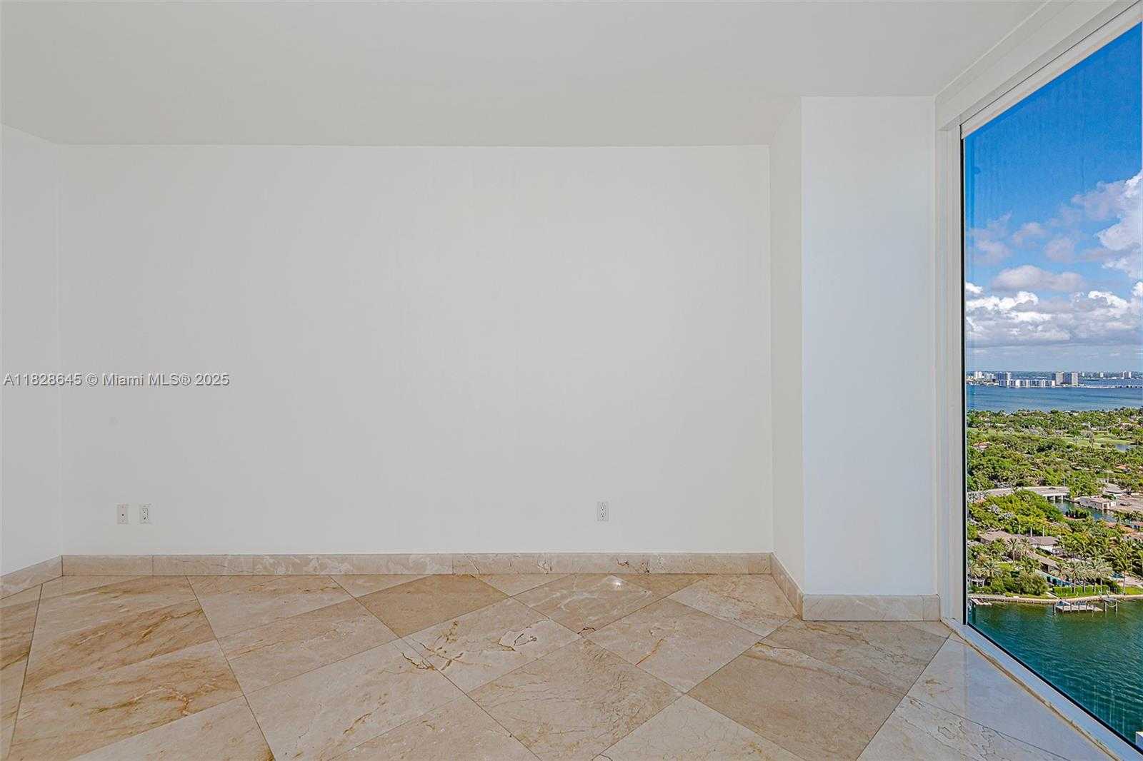 Small Image of 4779 COLLINS AVE #3308, Miami Beach Number 23