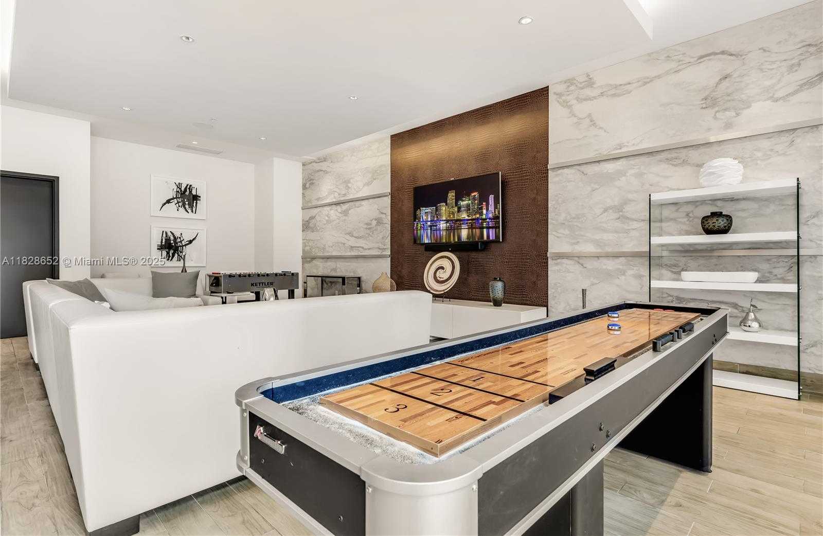 Small Image of 999 SOUTH WEST 1 AVE #1810, Miami Number 17