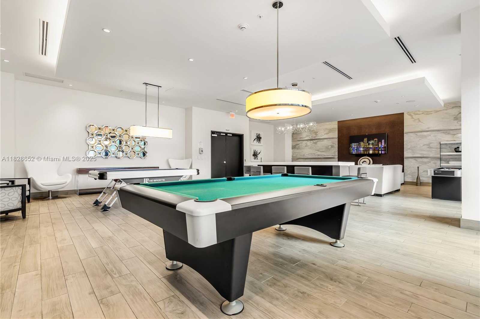 Small Image of 999 SOUTH WEST 1 AVE #1810, Miami Number 21