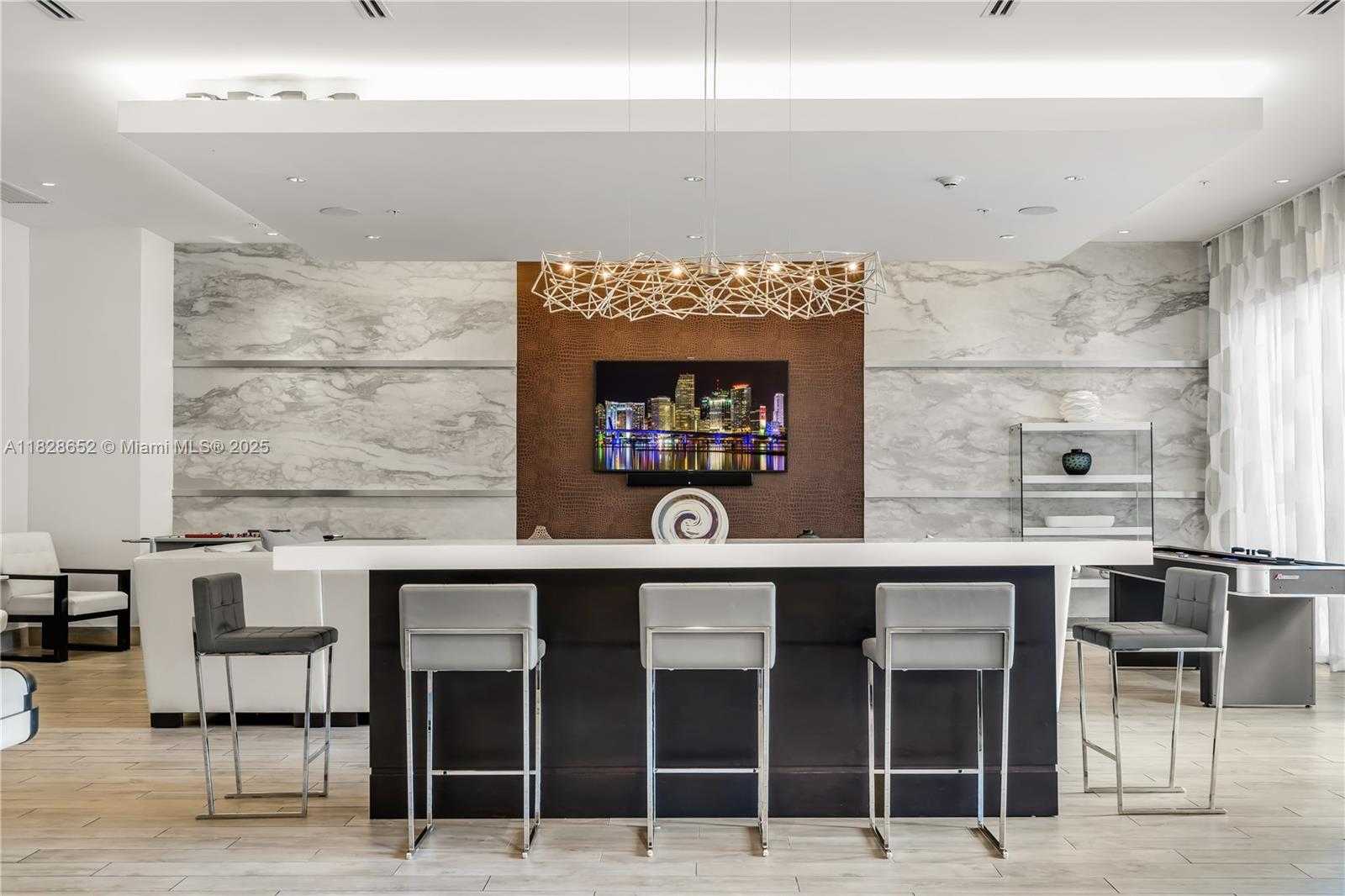Small Image of 999 SOUTH WEST 1 AVE #1810, Miami Number 22