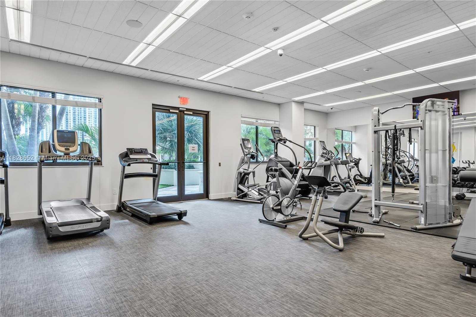 Small Image of 999 SOUTH WEST 1 AVE #1810, Miami Number 24