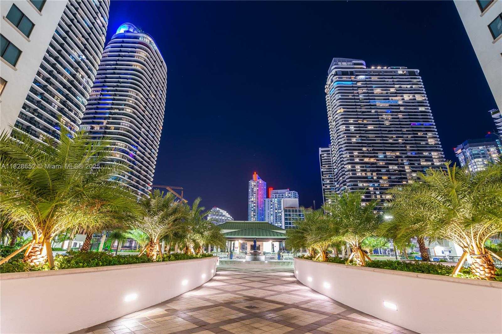 Small Image of 999 SOUTH WEST 1 AVE #1810, Miami Number 30