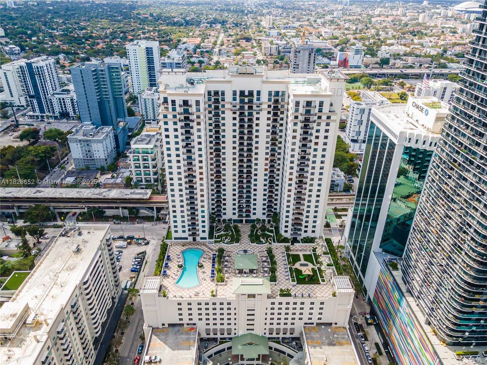Small Image of 999 SOUTH WEST 1 AVE #1810, Miami Number 34