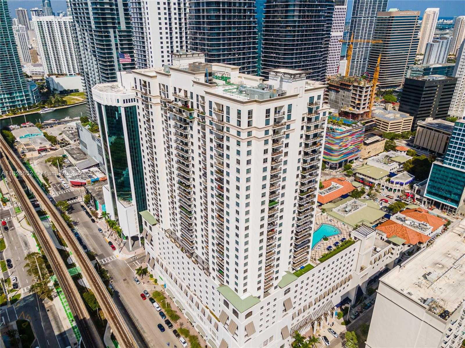 Small Image of 999 SOUTH WEST 1 AVE #1810, Miami Number 36