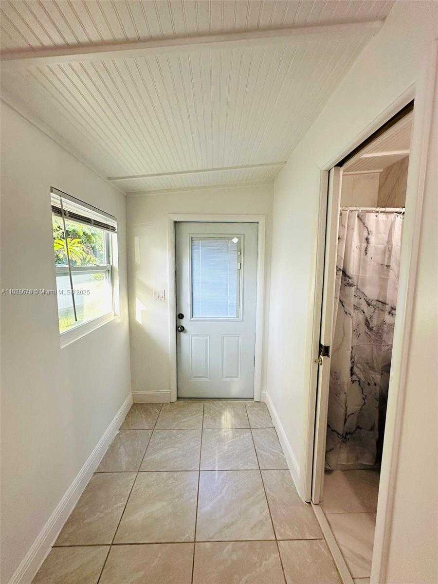Small Image of 26750 SOUTH WEST 125TH AVE #REAR, Homestead Number 3