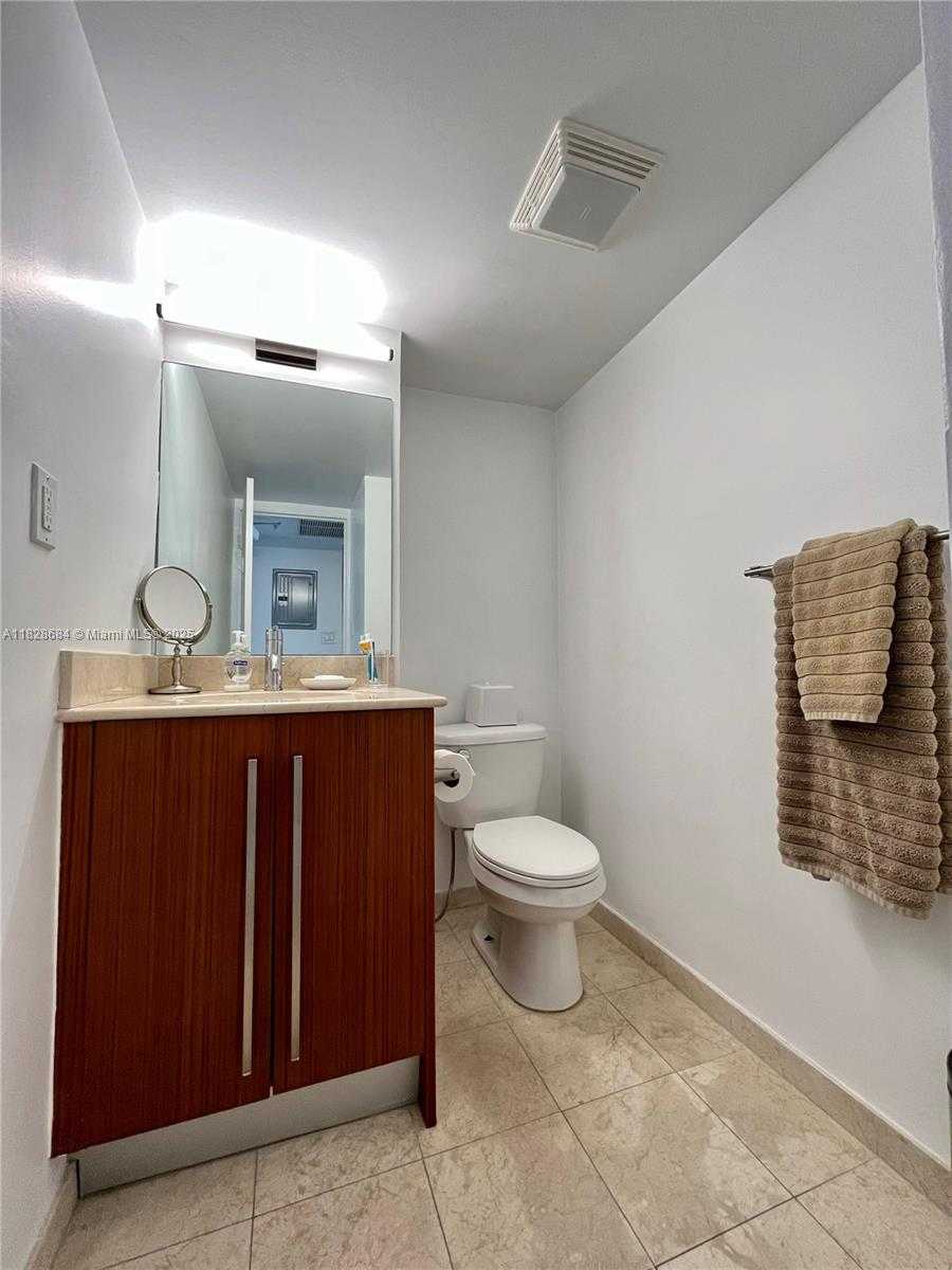 Small Image of 10275 COLLINS AVE #1025, Bal Harbour Number 18
