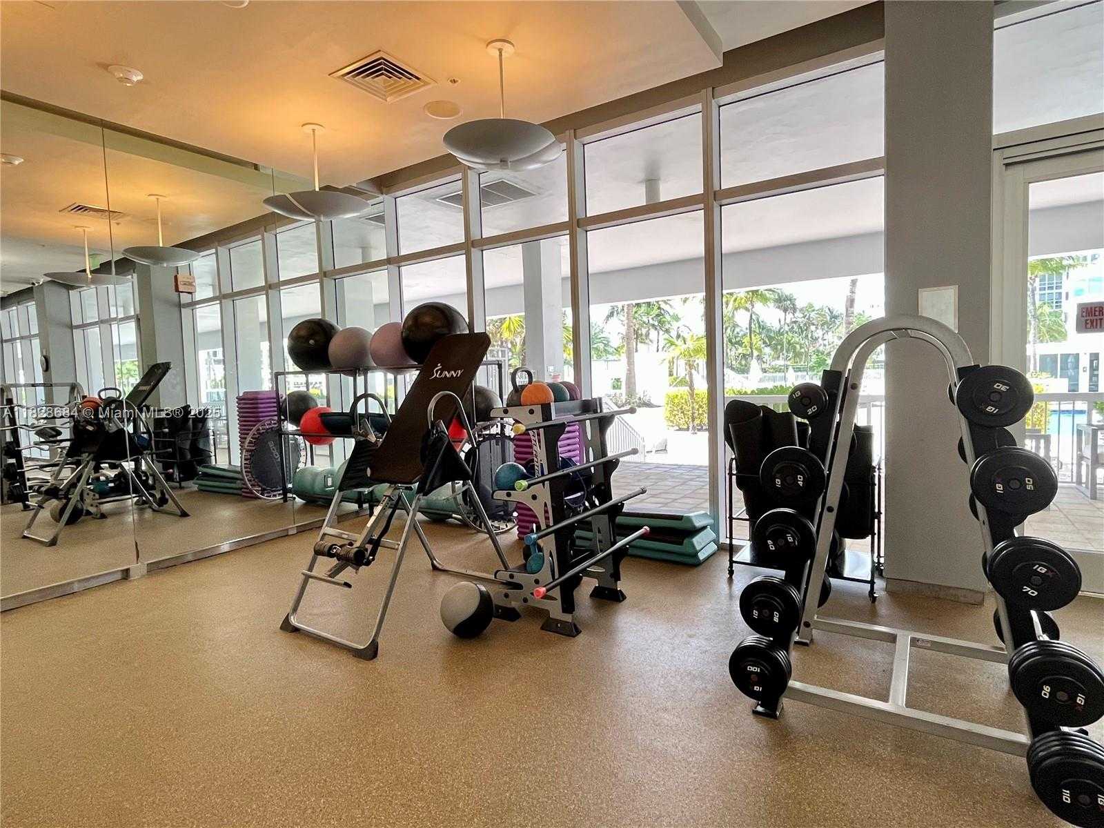 Small Image of 10275 COLLINS AVE #1025, Bal Harbour Number 23