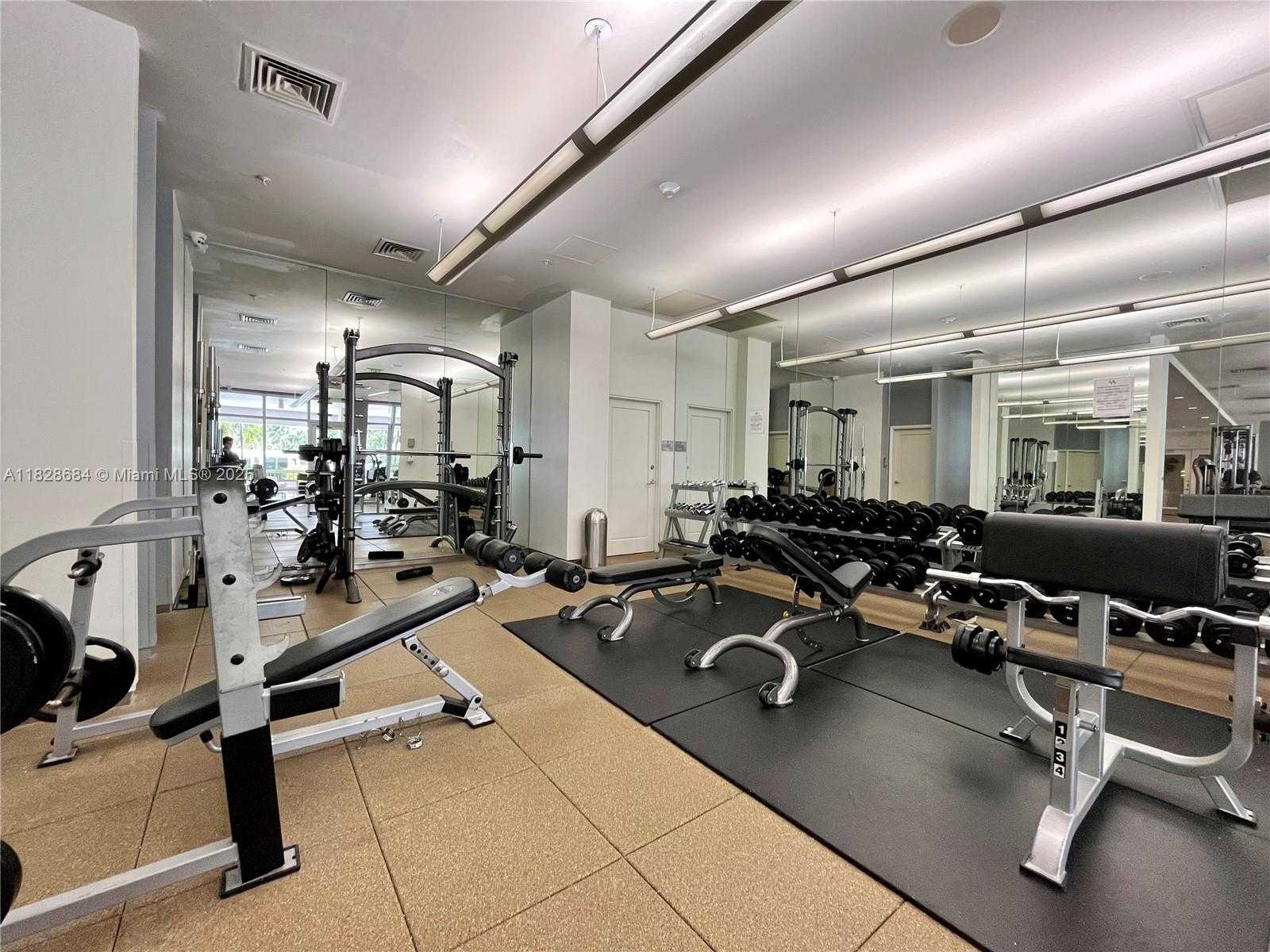 Small Image of 10275 COLLINS AVE #1025, Bal Harbour Number 25