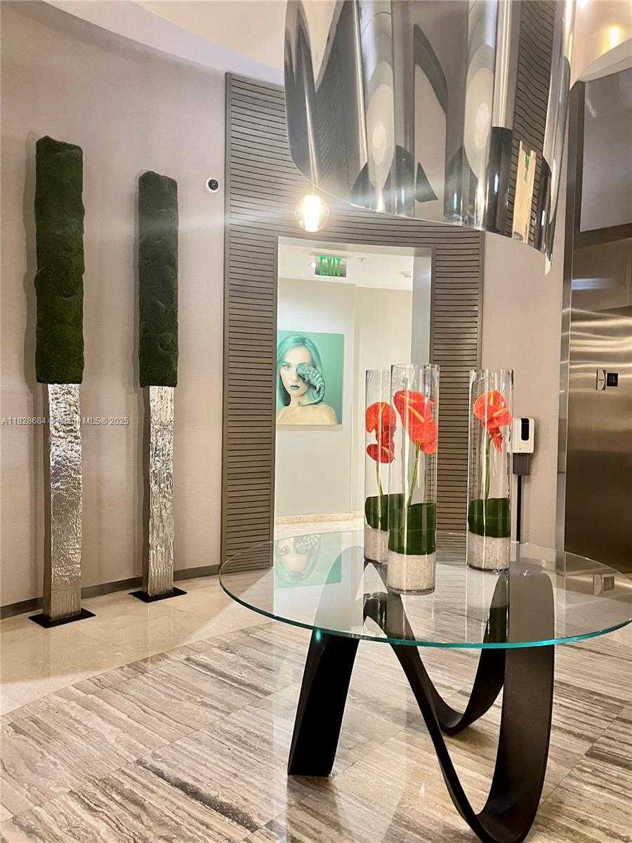 Small Image of 10275 COLLINS AVE #1025, Bal Harbour Number 33