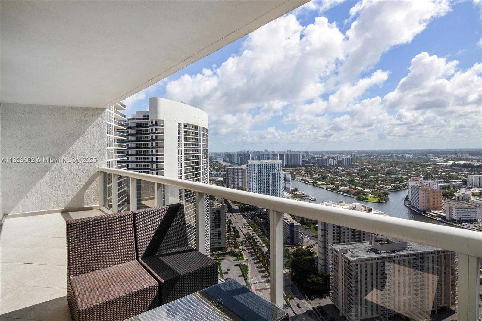 Small Image of 1800 SOUTH OCEAN DR #4006, Hallandale Beach Number 22