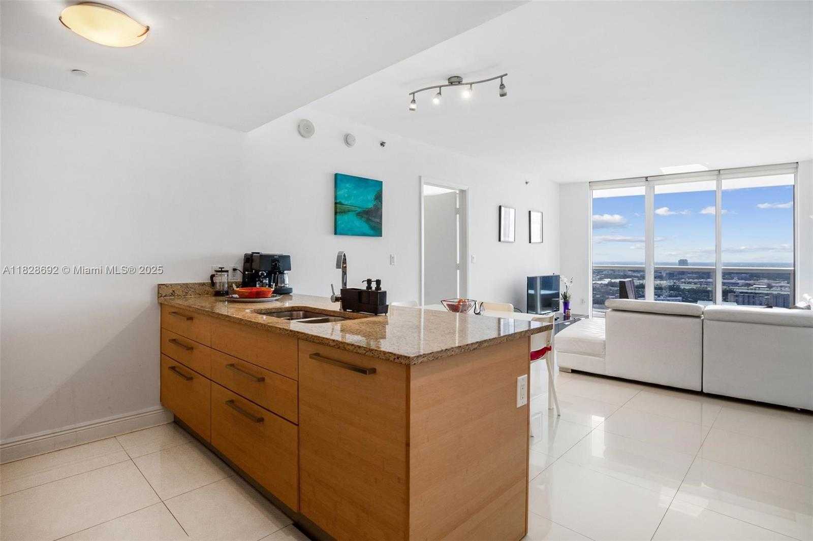 Small Image of 1800 SOUTH OCEAN DR #4006, Hallandale Beach Number 9