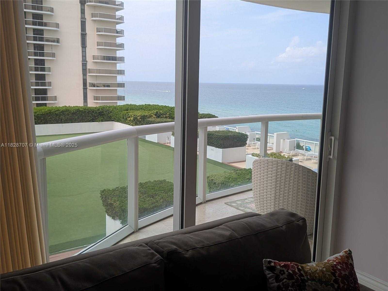 Small Image of 6365 COLLINS AVE #809, Miami Beach Number 2