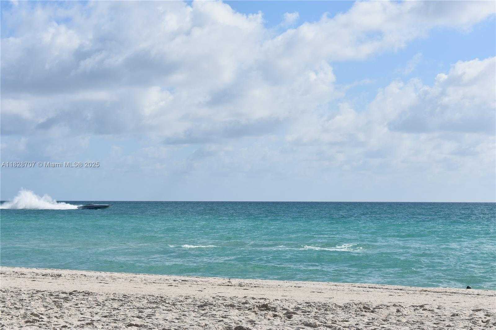 Small Image of 6365 COLLINS AVE #809, Miami Beach Number 26