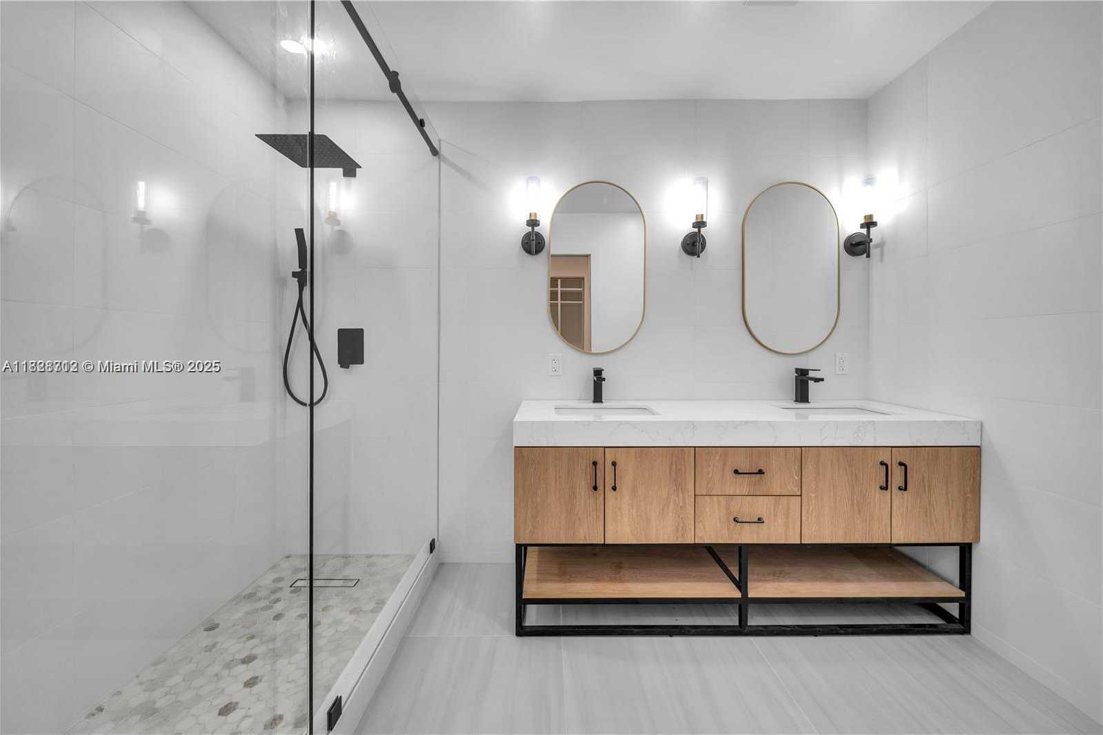 Small Image of 5020 SOUTH WEST 92ND AVE, Miami Number 18
