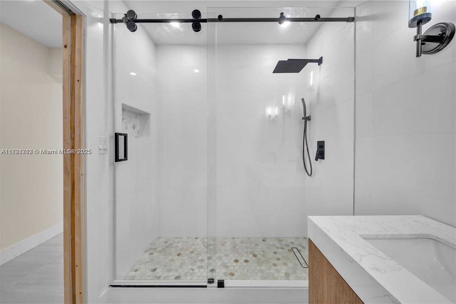 Small Image of 5020 SOUTH WEST 92ND AVE, Miami Number 19