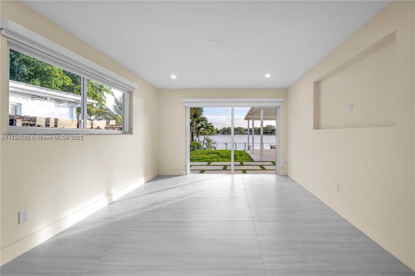 Small Image of 5020 SOUTH WEST 92ND AVE, Miami Number 20