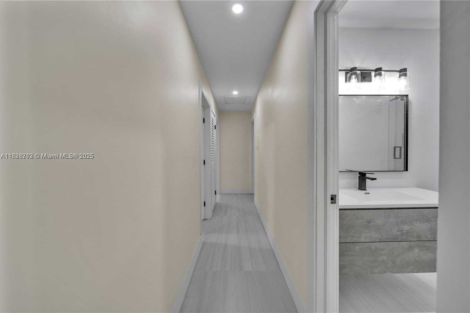 Small Image of 5020 SOUTH WEST 92ND AVE, Miami Number 29