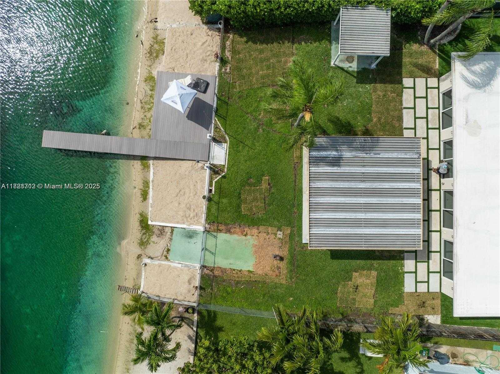 Small Image of 5020 SOUTH WEST 92ND AVE, Miami Number 44