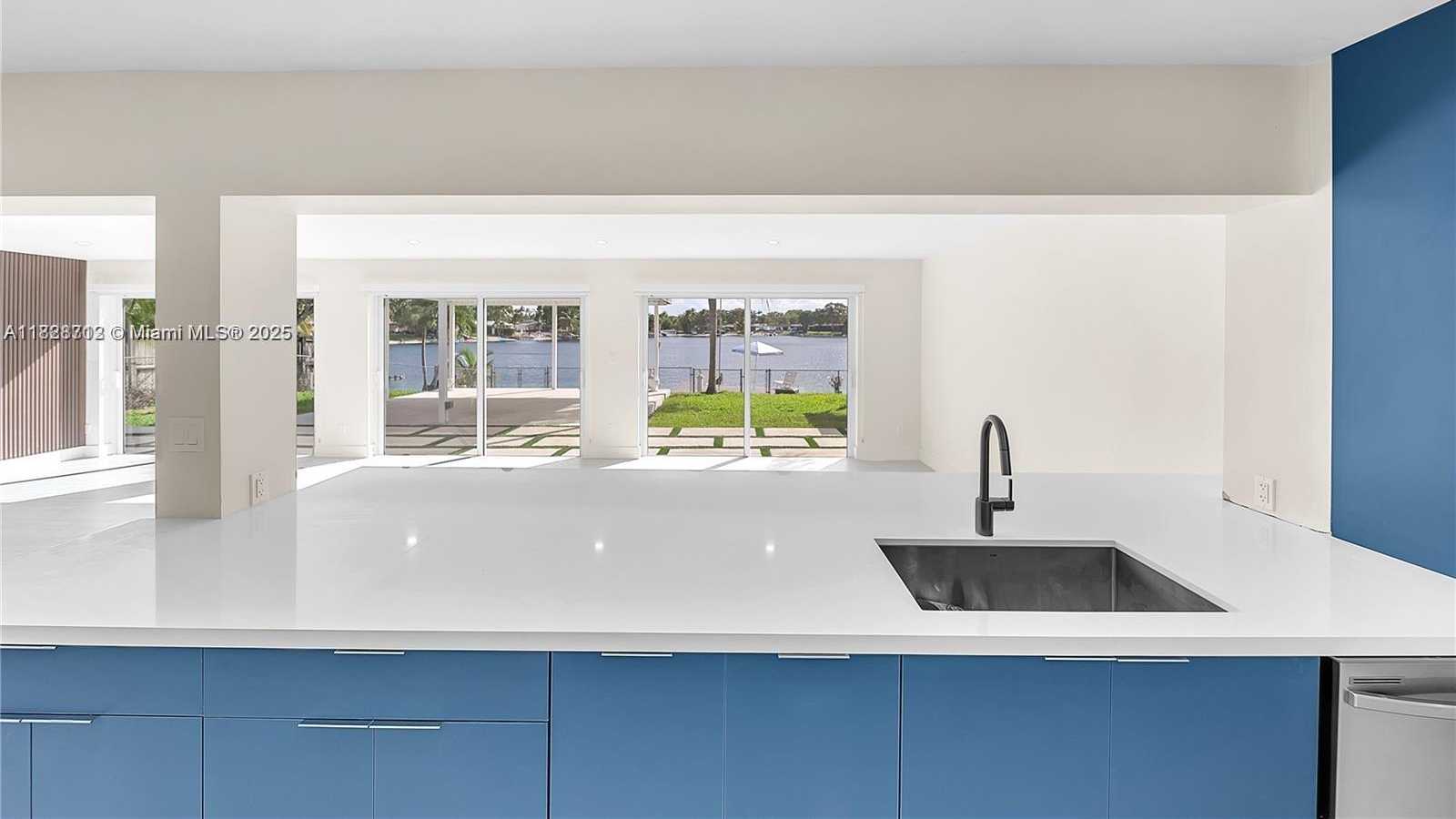 Small Image of 5020 SOUTH WEST 92ND AVE, Miami Number 6
