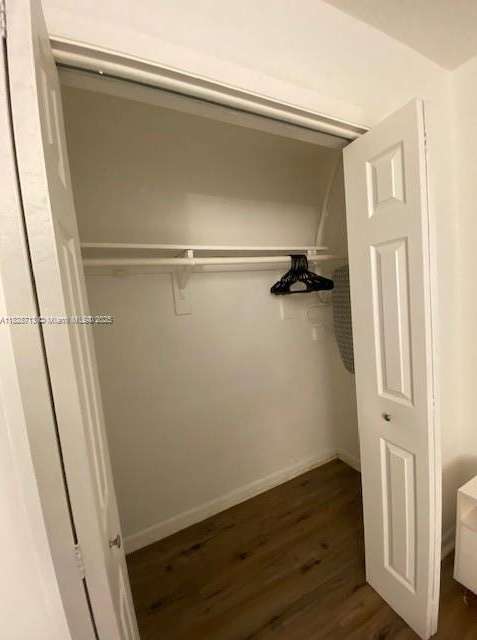 Small Image of 2008 PIERCE ST #2, Hollywood Number 12