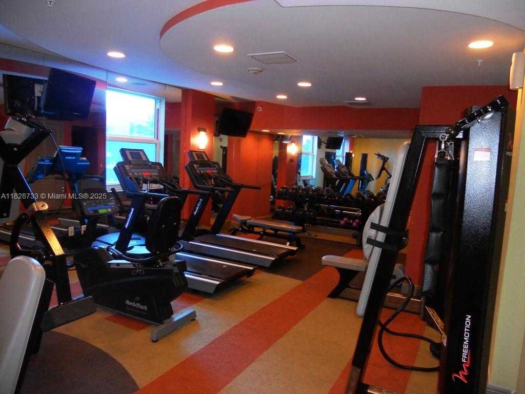 Small Image of 9172 COLLINS AVE #402, Surfside Number 11